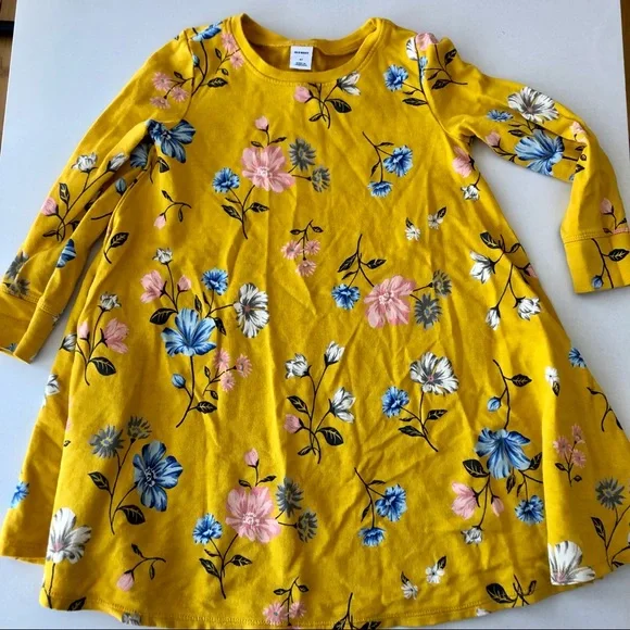 Old Navy Toddler Yellow Long Sleeve Floral Dress Old Navy Toddler Yellow Long Sleeve Floral Dress